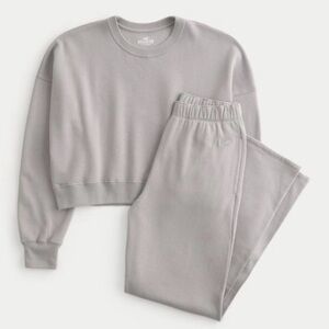Hollister Gray Cropped Sweatshirt Top and Bottoms